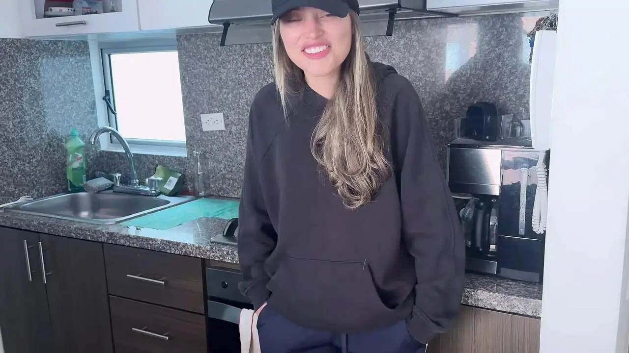 Food delivery Innocent does not know that they have already paid for the pizza!!!