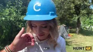 HUNT4K. Sexy Fanta Sie fucks with old Hunter for her annual salary in public