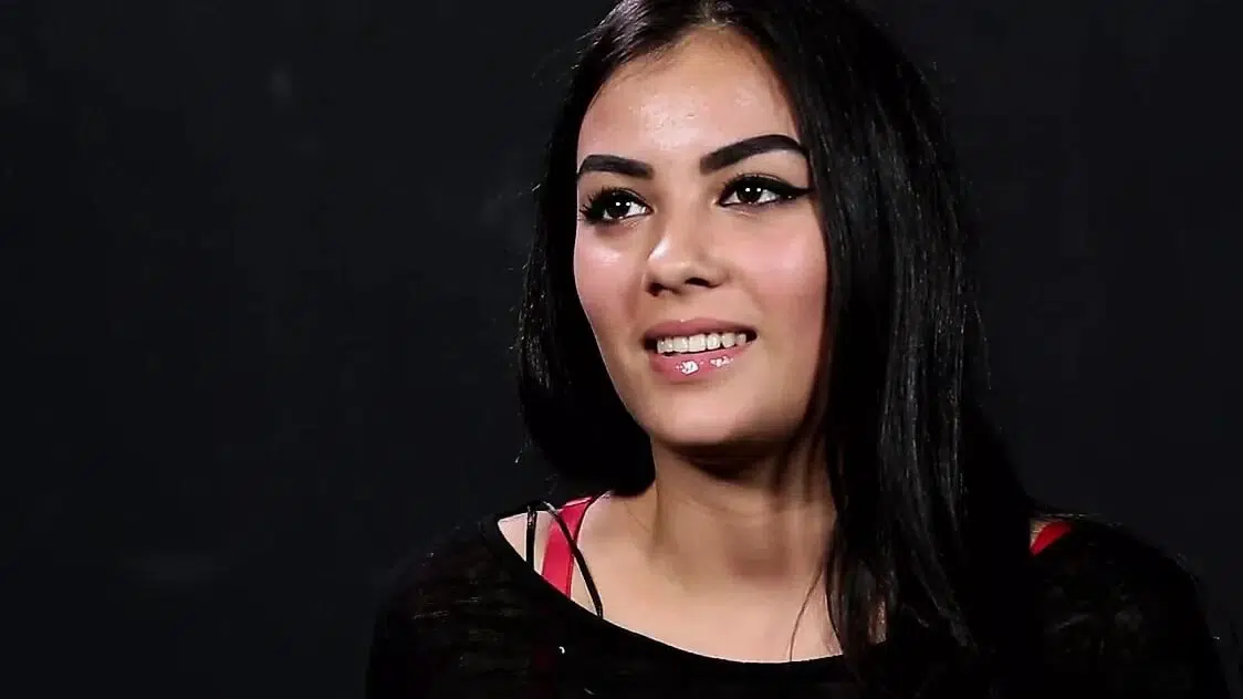 Painful casting for Nicole