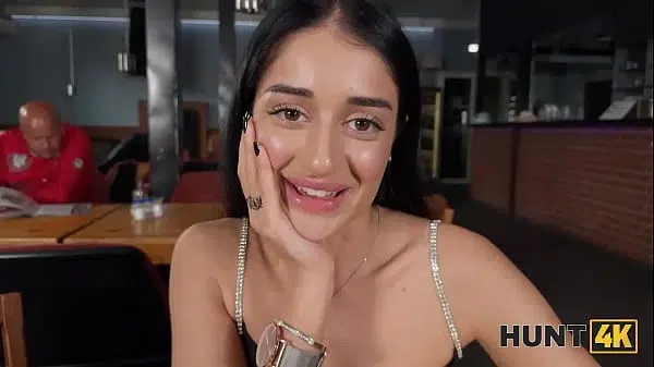 HUNT4K. Hunter found a pretty babe Ara Mix in a cafe and showed her real doggystyle