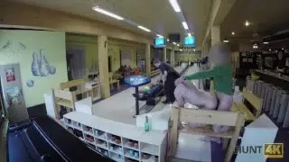 HUNT4K. Sex in a bowling place – I’ve got strike!