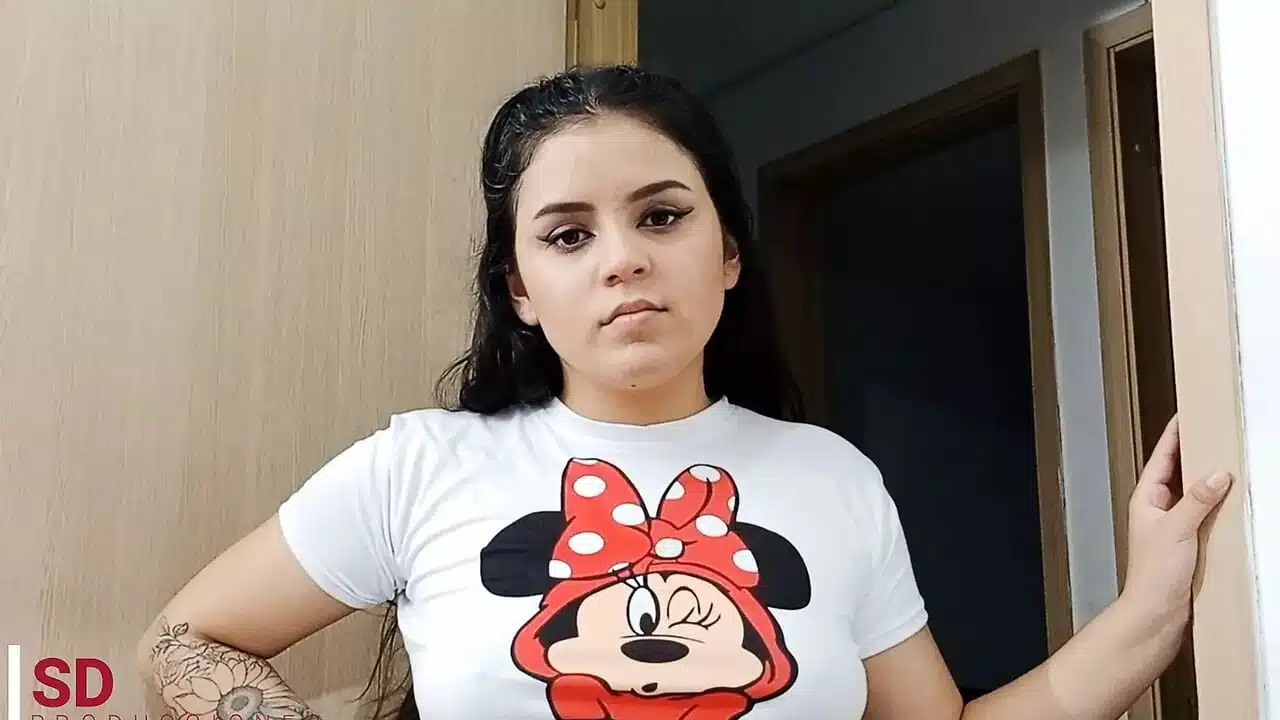 HORNY STEPMOM FUCKS HER STEPSON SO THAT HE STOPS MASTURBATING – Spanish porn